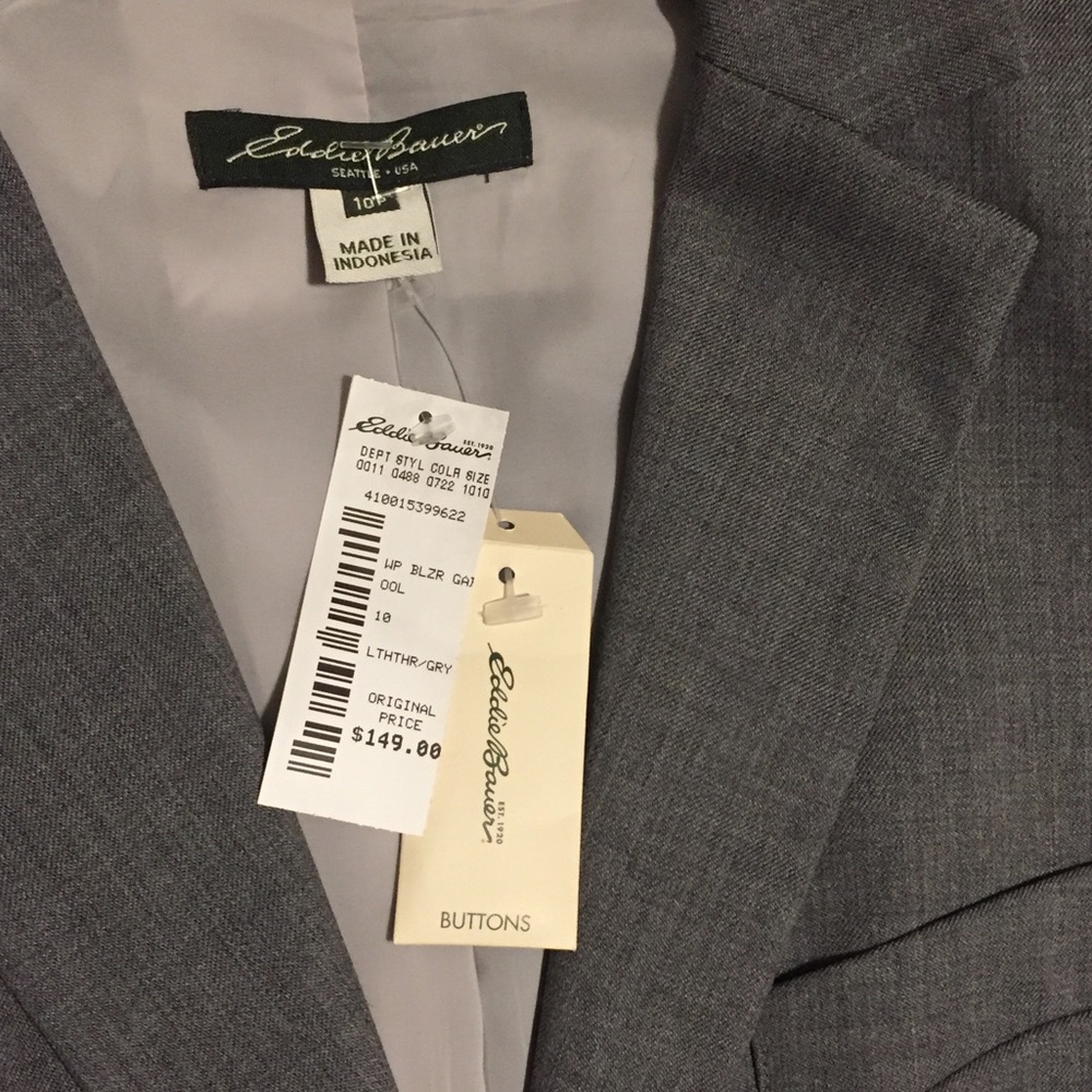 149$ NWT‼️Women’s classic dress blazer